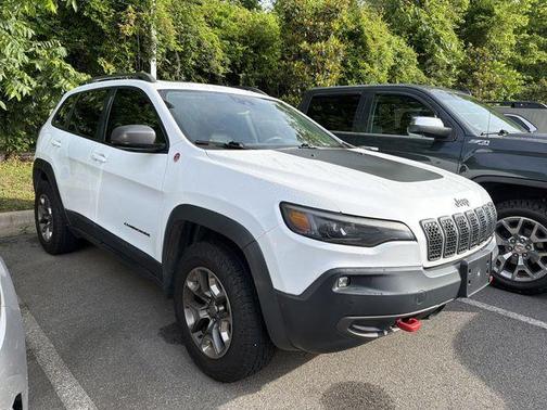 Bright White Clearcoat 2019 Jeep Cherokee Trailhawk