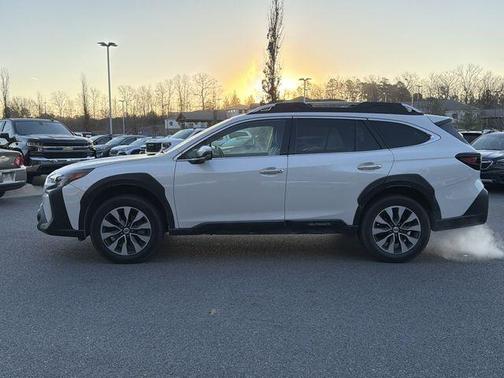 2023 Subaru Outback Touring