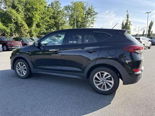 2018 Hyundai TUCSON SE