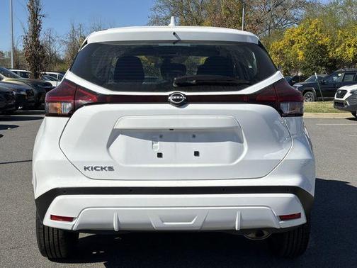 2024 Nissan Kicks S