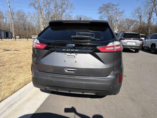 2021 Ford Edge SE