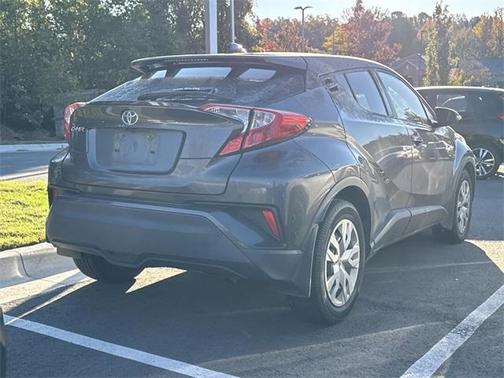 2021 Toyota C-HR LE