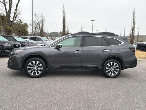 2025 Subaru Outback Touring XT