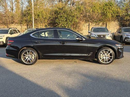 2025 Genesis G70 2.5T
