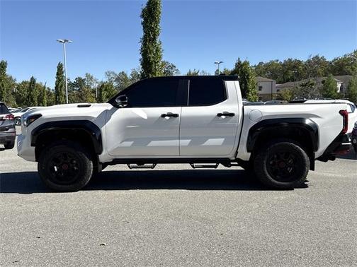 2024 Toyota Tacoma Hybrid TRD PRO