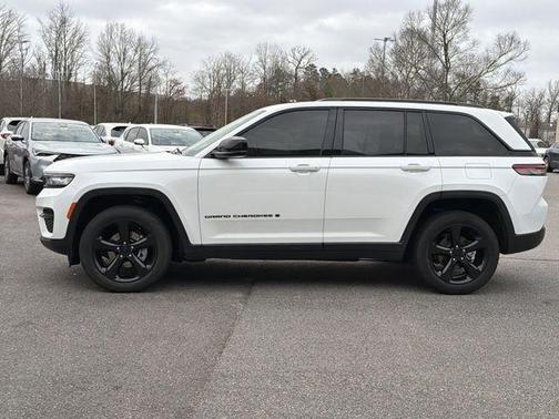 2023 Jeep Grand Cherokee Altitude
