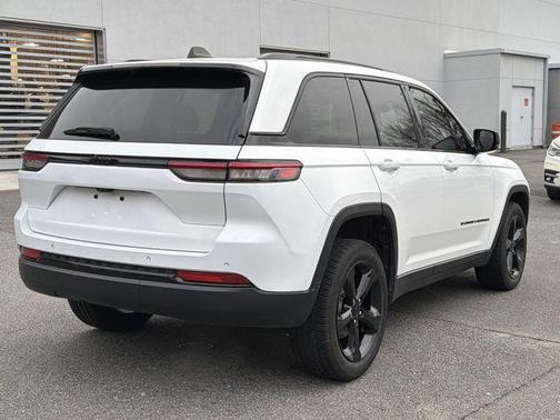 2023 Jeep Grand Cherokee Altitude