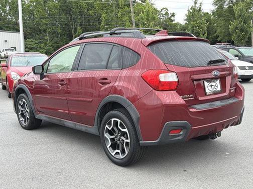 Venetian Red Pearl 2017 Subaru Crosstrek 2.0i Premium