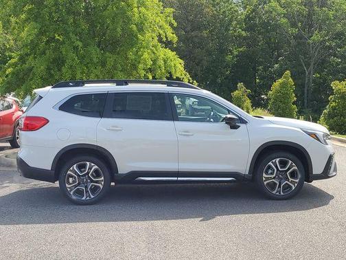 Crystal White Pearl 2026 Subaru Ascent Limited