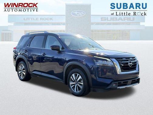 2022 Nissan Pathfinder SL