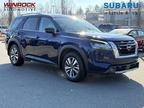 2022 Nissan Pathfinder SL