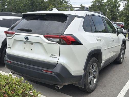 Blizzard Pearl 2021 Toyota RAV4 Hybrid XLE Premium