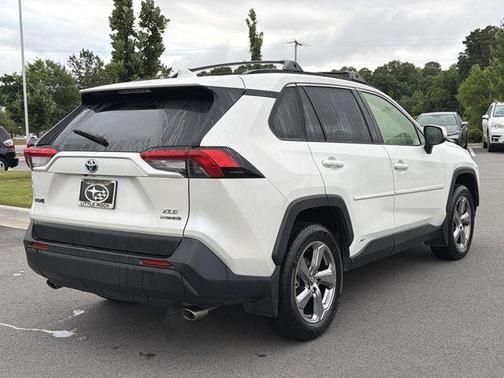 Blizzard Pearl 2021 Toyota RAV4 Hybrid XLE Premium