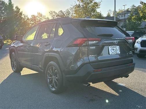 2023 Toyota RAV4 Hybrid XLE Premium