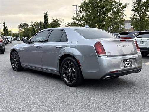2016 Chrysler 300 S