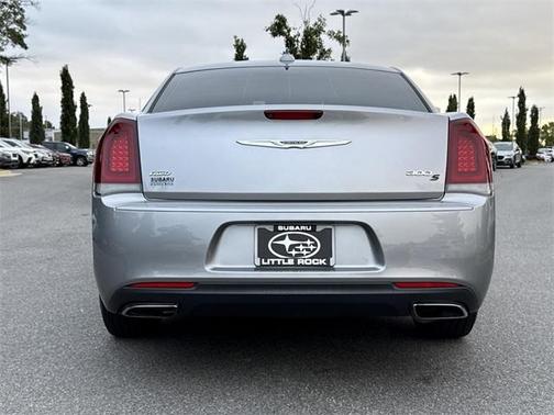 2016 Chrysler 300 S