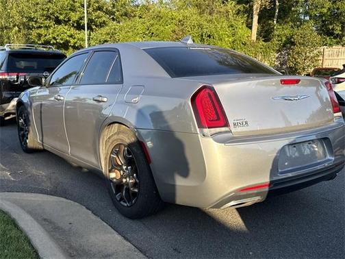 2016 Chrysler 300 S