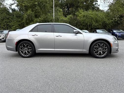 2016 Chrysler 300 S