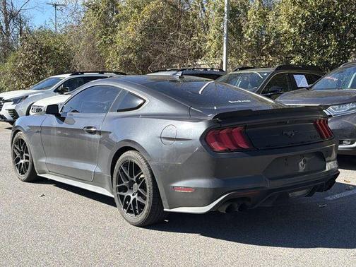 2022 Ford Mustang EcoBoost