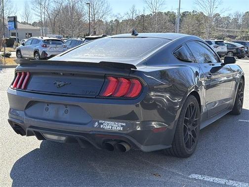 2022 Ford Mustang EcoBoost