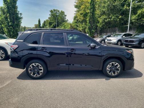 Crystal Black Silica 2025 Subaru Forester Premium