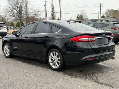 2018 Ford Fusion Hybrid SE