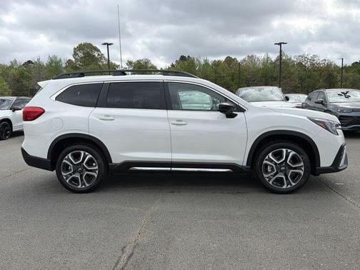Crystal White Pearl 2026 Subaru Ascent Limited