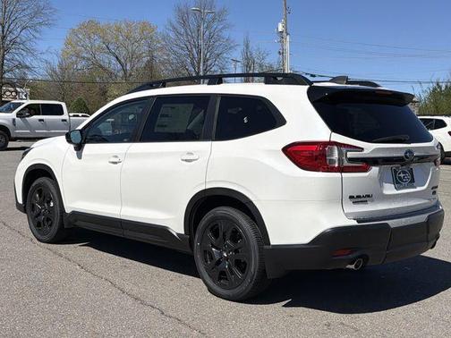 Crystal White Pearl 2026 Subaru Ascent Onyx Edition Touring