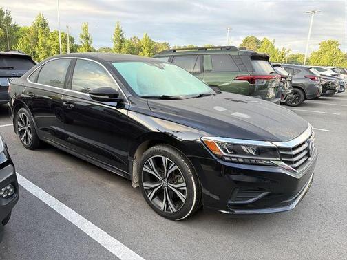 Deep Black Pearl Effect 2021 Volkswagen Passat 2.0T SE