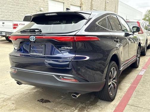 2022 Toyota Venza LE