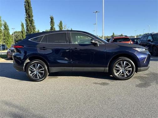 2022 Toyota Venza LE