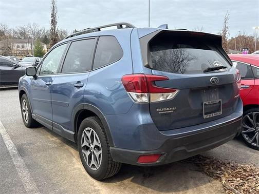 2022 Subaru Forester Premium