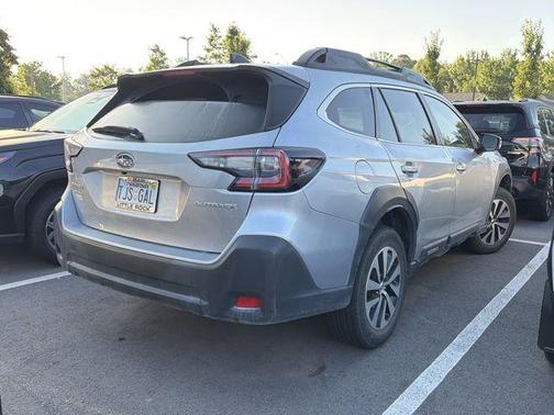 Ice Silver Metallic 2024 Subaru Outback Premium