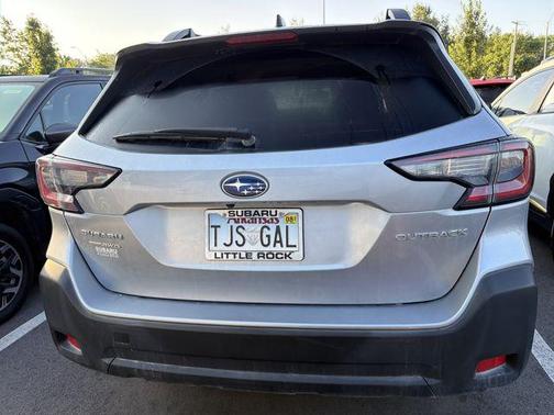 Ice Silver Metallic 2024 Subaru Outback Premium