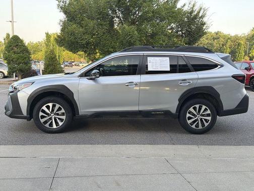 Ice Silver Metallic 2024 Subaru Outback Premium