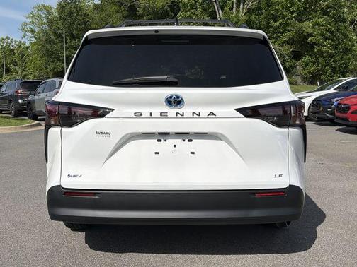 Ice 2025 Toyota Sienna LE