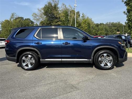2023 Honda Pilot EX-L 8-Passenger
