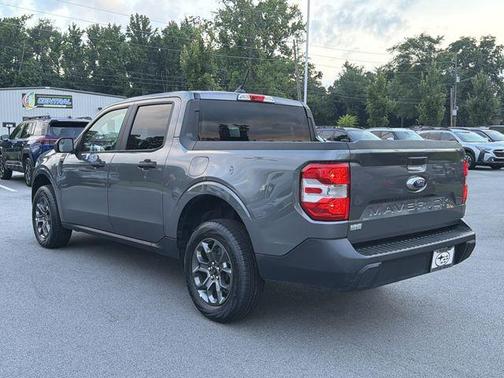 Gray Metallic 2024 Ford Maverick XLT