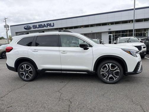 Crystal White Pearl 2026 Subaru Ascent Limited