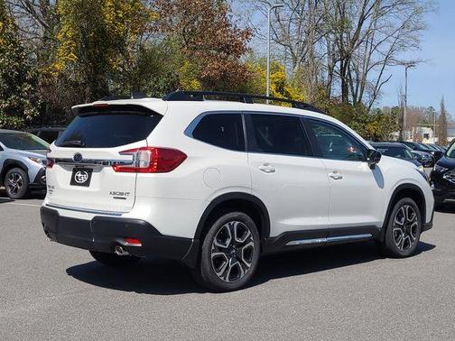 Crystal White Pearl 2026 Subaru Ascent Limited