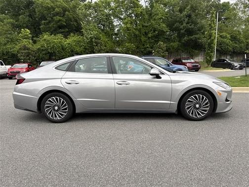 2023 Hyundai SONATA Hybrid Limited