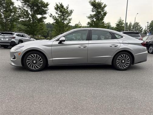 2023 Hyundai SONATA Hybrid Limited