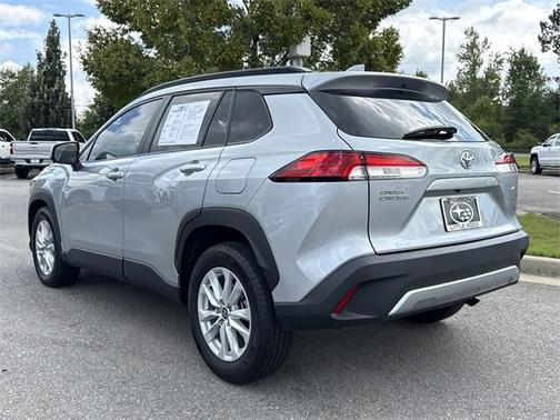 2022 Toyota Corolla Cross LE