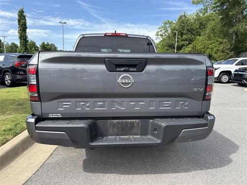 2022 Nissan Frontier SV