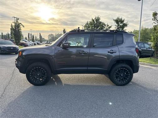 2017 Jeep Renegade Trailhawk