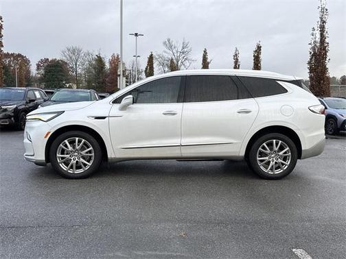 2023 Buick Enclave Premium