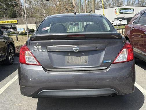 2015 Nissan Versa 1.6 S+