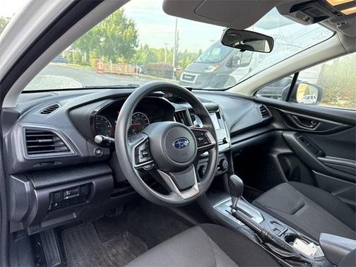 2019 Subaru Impreza 2.0i