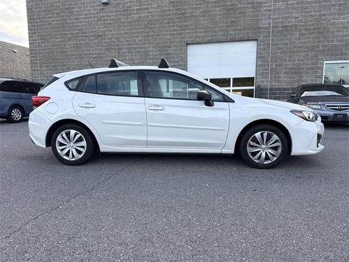2019 Subaru Impreza 2.0i