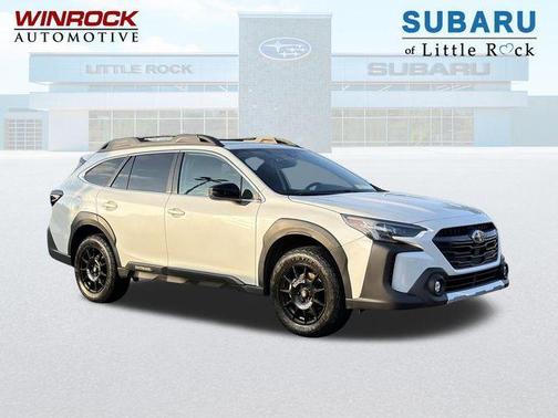 Crystal White Pearl 2023 Subaru Outback Limited